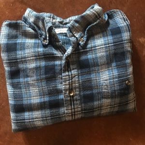 GH Bass & Co Men’s Plaid Flannel Button Down